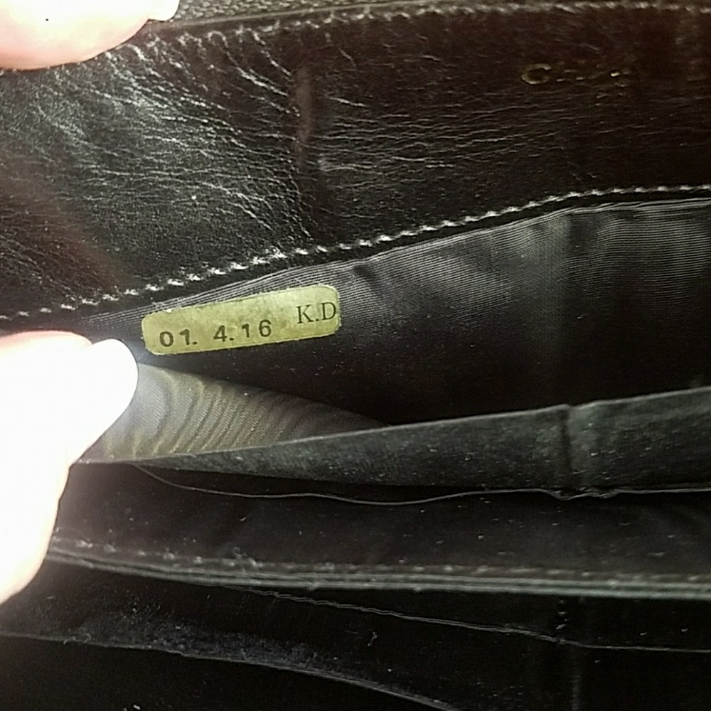 Authentic Chanel wallet - Picture 5 of 8